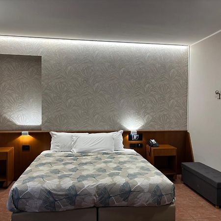 Villa Nasti Hotel Ristorante Canzo 외부 사진
