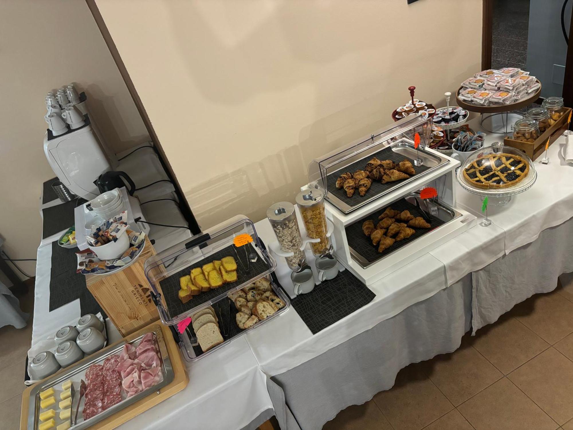 Villa Nasti Hotel Ristorante Canzo 외부 사진